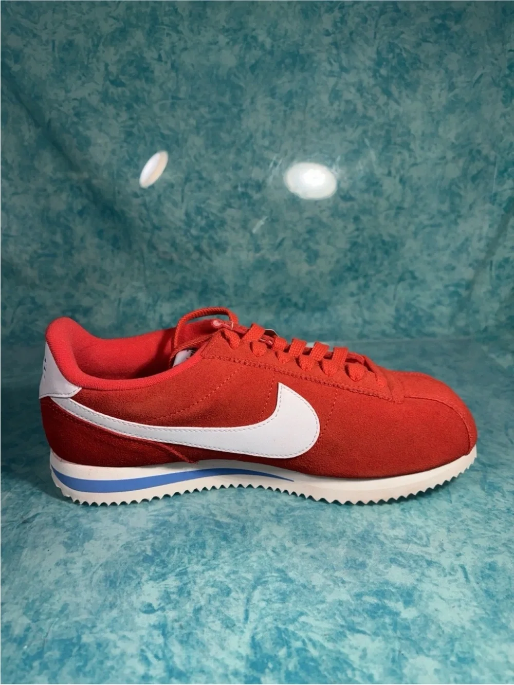 Nike Cortez Women’s Red Suede Retro Low Top Athletic Shoes Sneakers Size 8
